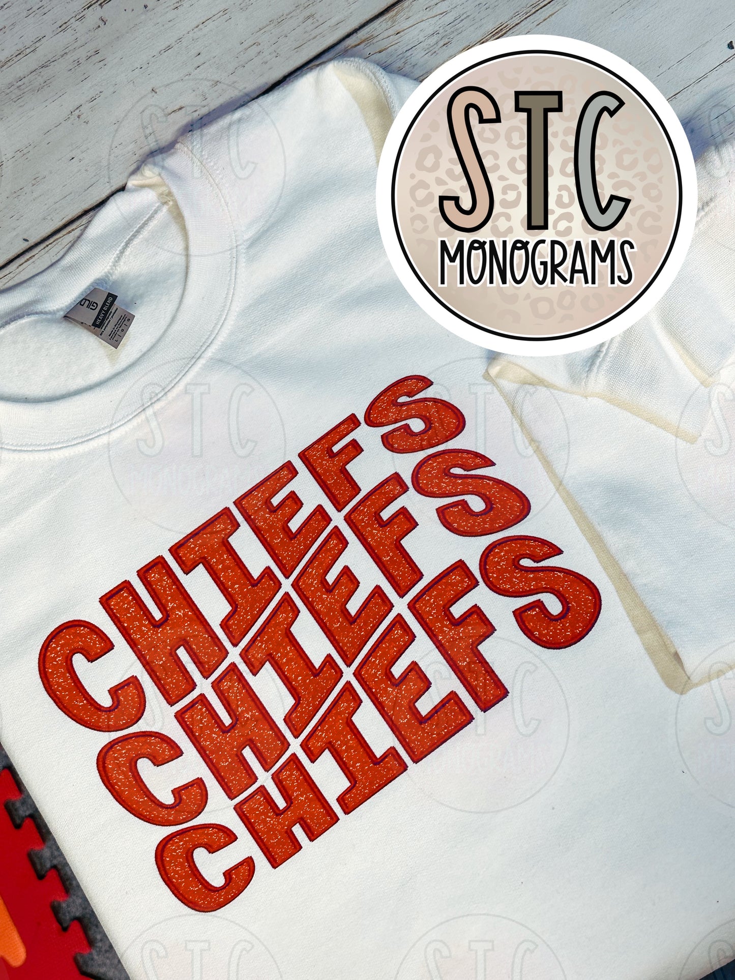 CHIEFS Faux Embroidery Glitter Crewneck